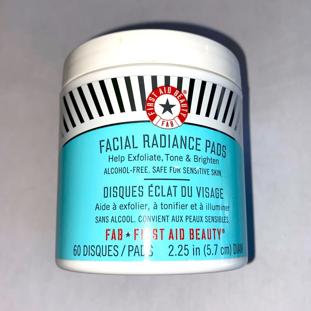 First Aid Beauty Facial Radiance Pads FULL SIZE